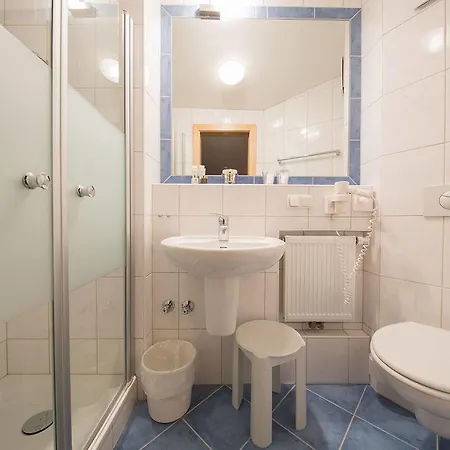 Отель Haus Diana 3*