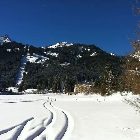 Hotel Haus Diana 3*