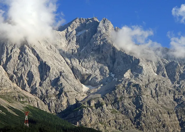 מלון Haus Diana 3*