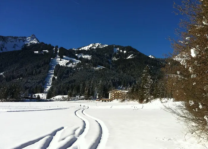 מלון Haus Diana 3*